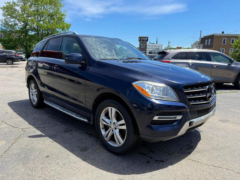 2015 Mercedes-benz M-klasse VIN 4JGDA5HB7FA461597 COPART salvage auction — MINOR DENT/SCRATCHES, Ny - Certificate Of Title (P), sold $8,300 on 2026-07-07 (photo 4)
