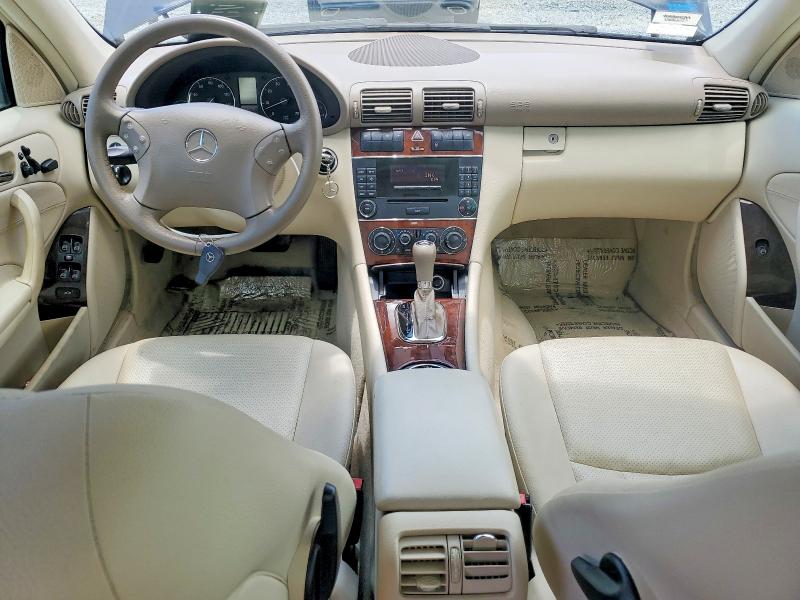 2006 Mercedes-benz C class VIN WDBRF92H96F795311 COPART salvage auction — REAR END, Nc - Salvage Certificate Of Title, sold $1,500 on 2026-07-23 (photo 8)