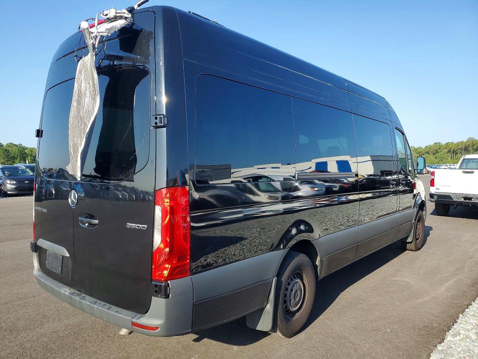2025 Mercedes-benz Sprinter VIN W1Z4KGHY9ST214329 COPART salvage auction — ROOF, IL - CERTIFICATE OF TITLE (P), sold $11,600 on 2026-07-22 (photo 3)