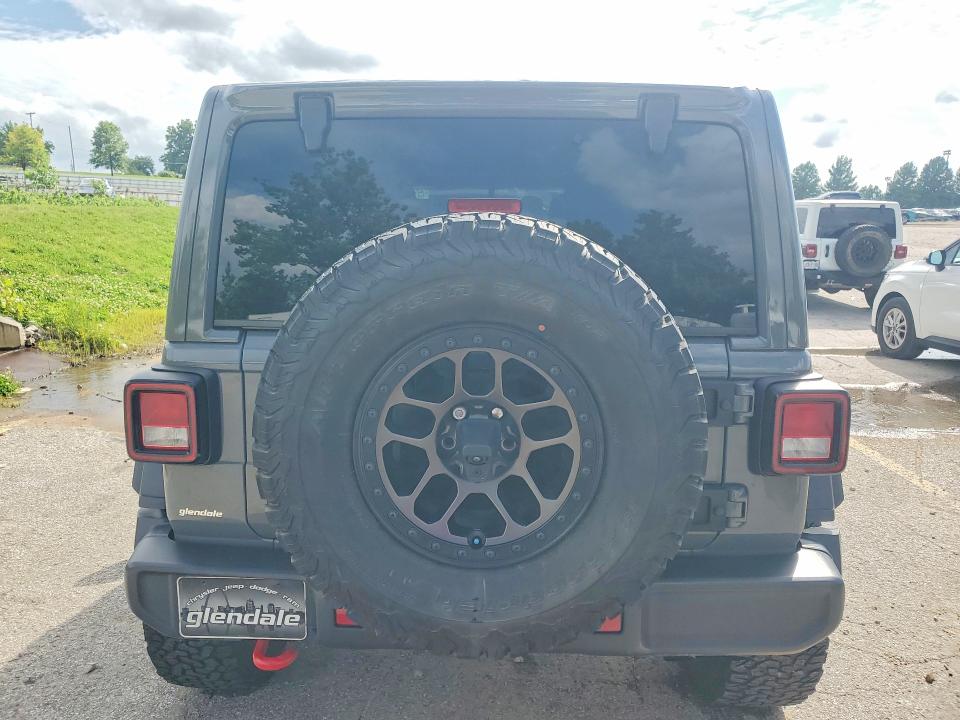 2021 Jeep Wrangler unlimited VIN 1C4JJXFG9MW842675 COPART salvage auction — NORMAL WEAR, Mo - Dlr/Dis/Exp-Ct Others-Ca Acq, sold $28,000 on 2026-07-30 (photo 6)