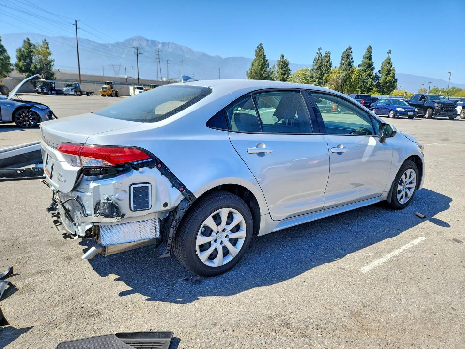 2026 Toyota Corolla VIN JTDBCMFE9T3131358 COPART salvage auction — REAR END, Ca - Salvage Certificate, sold $8,300 on 2026-07-09 (photo 3)