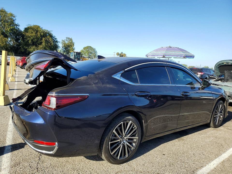 2024 Lexus ES VIN 58ADA1C16RU053028 COPART salvage auction — REAR END, Ca - Salvage Certificate, sold $11,400 on 2026-07-31 (photo 3)