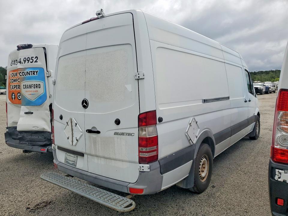 2012 Mercedes-benz VIN WD3PE8CB7C5610328 COPART salvage auction — MINOR DENT/SCRATCHES, Ga - Certificate Of Title (P), sold $2,950 on 2026-07-29 (photo 3)