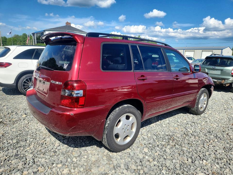 2005 Toyota Highlander VIN JTEEP21A050087308 COPART salvage auction — FRONT END, MA - CERT OF TITLE-RECONSTRCTD COLL, sold $1,850 on 2026-07-22 (photo 3)
