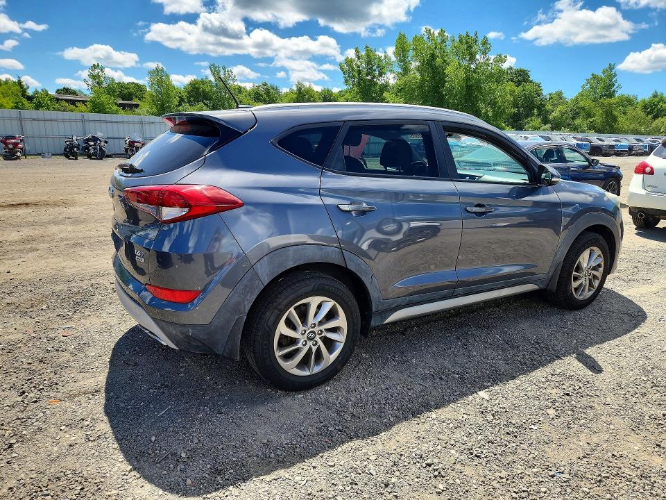 2017 Hyundai Tucson VIN KM8J3CA21HU288141 COPART salvage auction — MINOR DENT/SCRATCHES, Ma - Certificate Of Title, sold $125 on 2026-07-07 (photo 3)