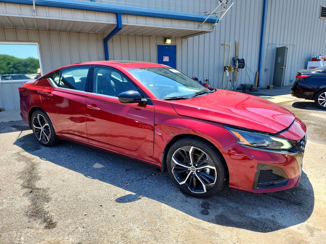 2023 Nissan Altima VIN 1N4BL4CVXPN393152 COPART salvage auction — Front End, TN - SALVAGE CERT-WATER DAMAGE, sold $6,200 on 2026-07-09 (photo 4)
