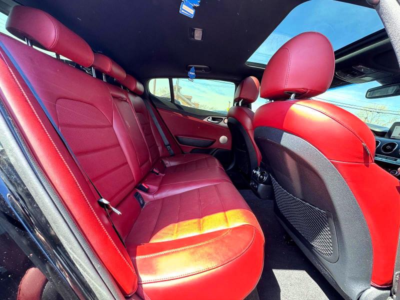 2019 Kia Stinger VIN KNAE55LC9K6057823 COPART salvage auction — NORMAL WEAR, Va - Certificate Of Title (P), sold $10,400 on 2026-07-31 (photo 6)
