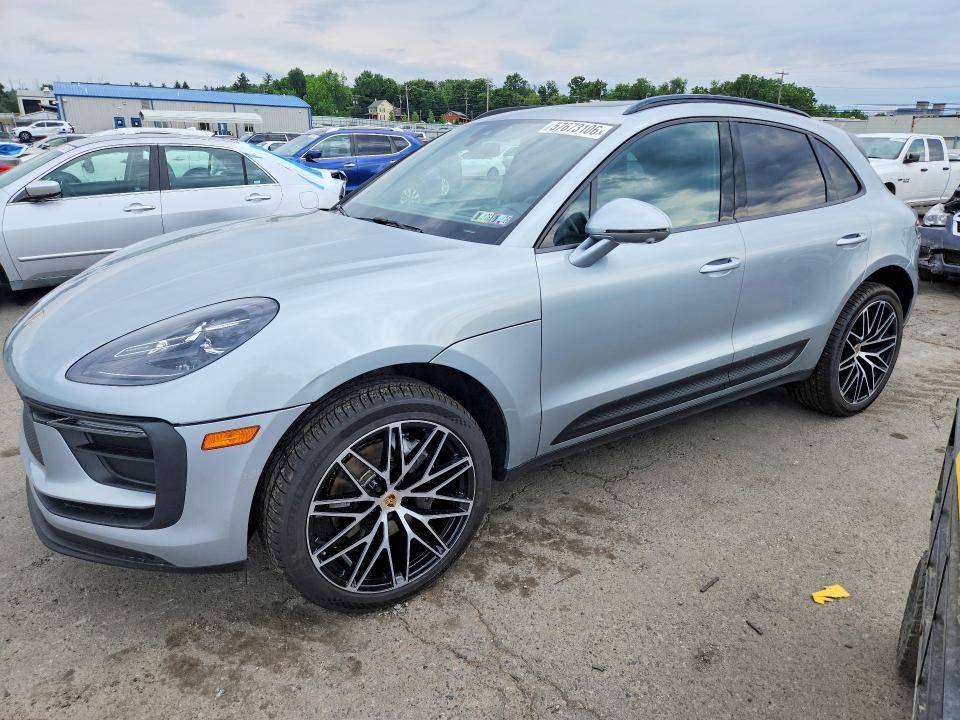 2022 Porsche Macan VIN WP1AA2A51NLB11961 — COPART salvage auction photo