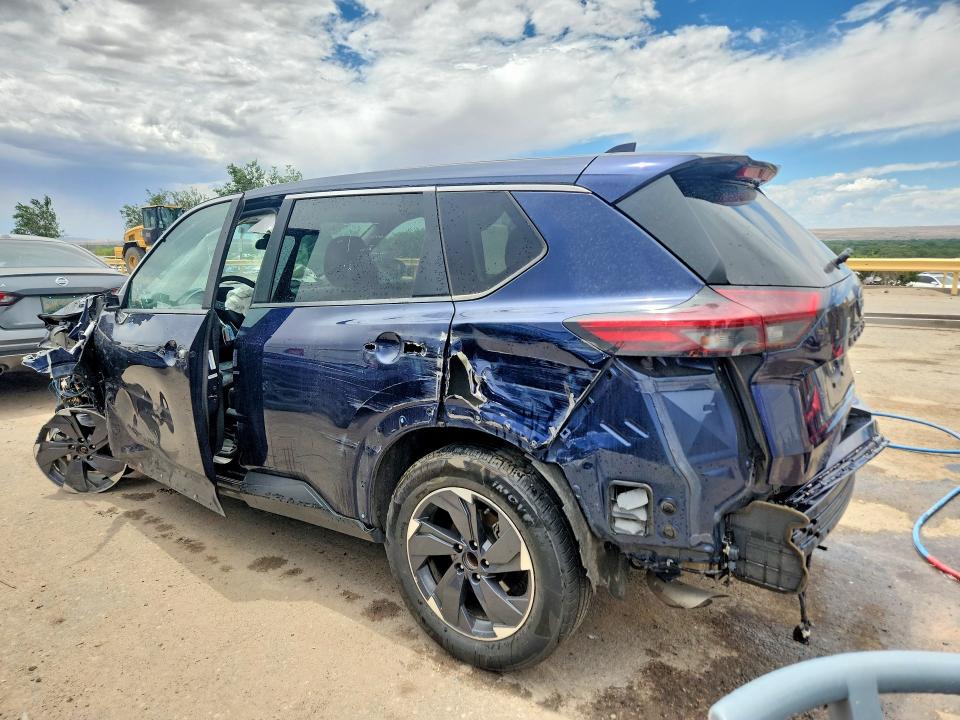 2025 Nissan Rogue VIN 5N1BT3BA1SC835741 COPART salvage auction — FRONT END, NM - NON-REPAIRABLE VEHICLE CERT, sold $200 on 2026-08-03 (photo 2)