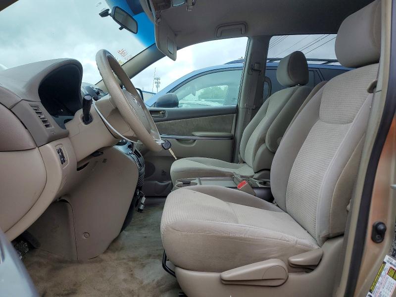 2007 Toyota Sienna VIN 5TDZK23C87S050445 COPART salvage auction — FRONT END, MA - CERT OF TITLE-RECONSTRCTD COLL, sold $550 on 2026-07-22 (photo 7)