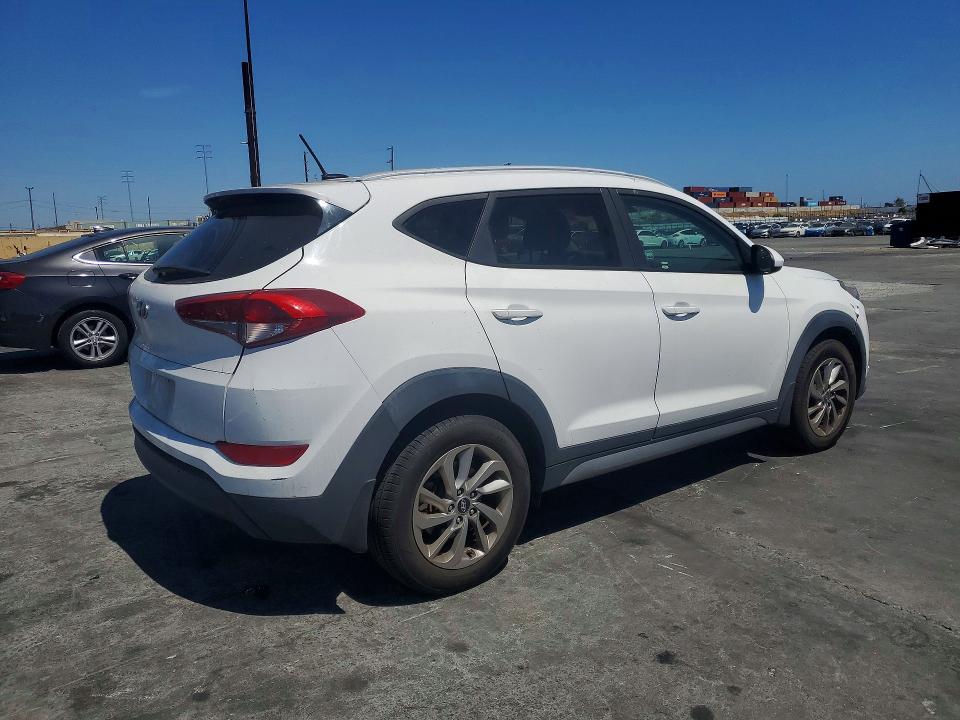 2017 Hyundai Tucson VIN KM8J33A40HU297530 COPART salvage auction — VANDALISM, Ca - Salvage Certificate, sold $2,850 on 2026-07-31 (photo 3)