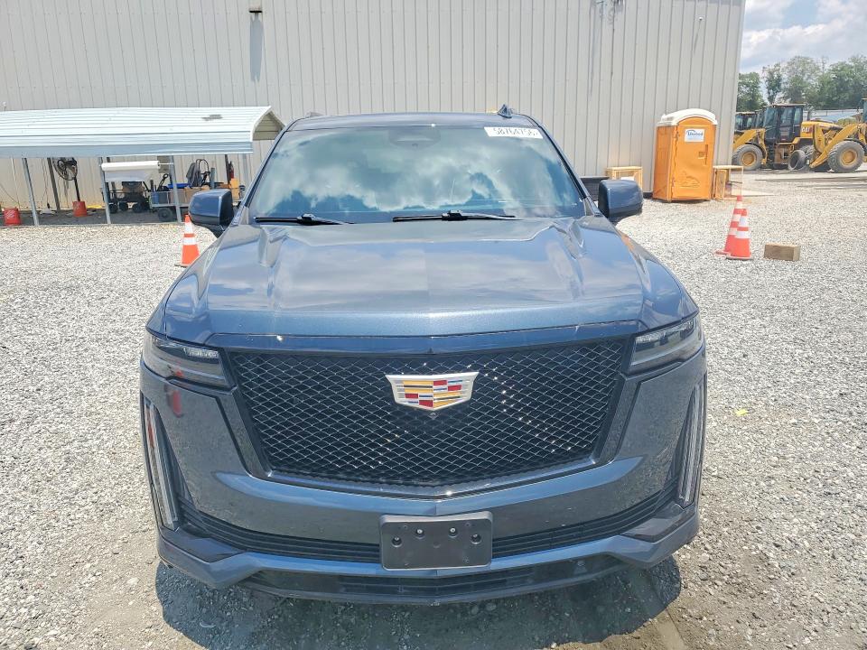 2021 Cadillac VIN 1GYS4FKL5MR411056 COPART salvage auction — VANDALISM, SC - CERTIFICATE OF TITLE, sold $40,750 on 2026-07-06 (photo 5)