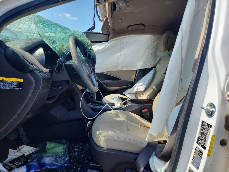 2017 Hyundai VIN 5XYZU3LB5HG398340 COPART salvage auction — ROLLOVER, Tx - Nonrepairable Title, sold $950 on 2026-07-24 (photo 7)