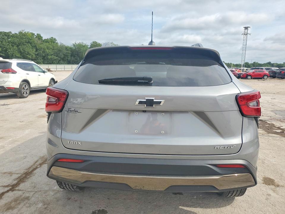 2025 Chevrolet Trax VIN KL77LKEP0SC166704 COPART salvage auction — HAIL, Ok - Cert Of Title-Salvage, sold $10,800 on 2026-07-24 (photo 6)