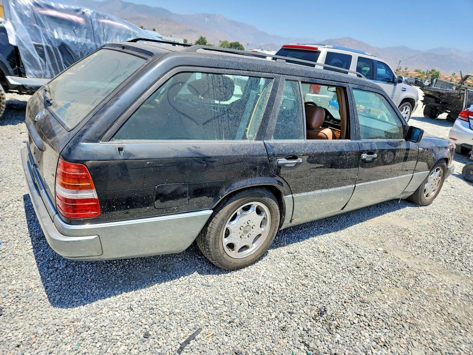 1995 Mercedes-benz E-class VIN WDBEA92E5SF336113 COPART salvage auction — FRONT END, Ca - Dis/Dlr/Exp Only Clean Title, sold $550 on 2026-07-29 (photo 3)
