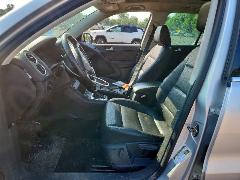 2010 Volkswagen Tiguan VIN WVGBV7AX1AW001912 COPART salvage auction — FRONT END, Pa - Reconstructed Clean, sold $375 on 2026-08-05 (photo 7)