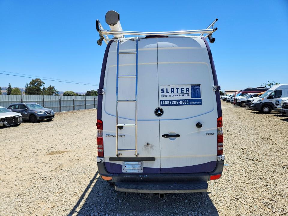 2008 Dodge VIN WD0PE745185226147 COPART salvage auction — SIDE, CA - DIS/DLR/EXP APP FOR DUP CLEAN, sold $650 on 2026-07-27 (photo 6)