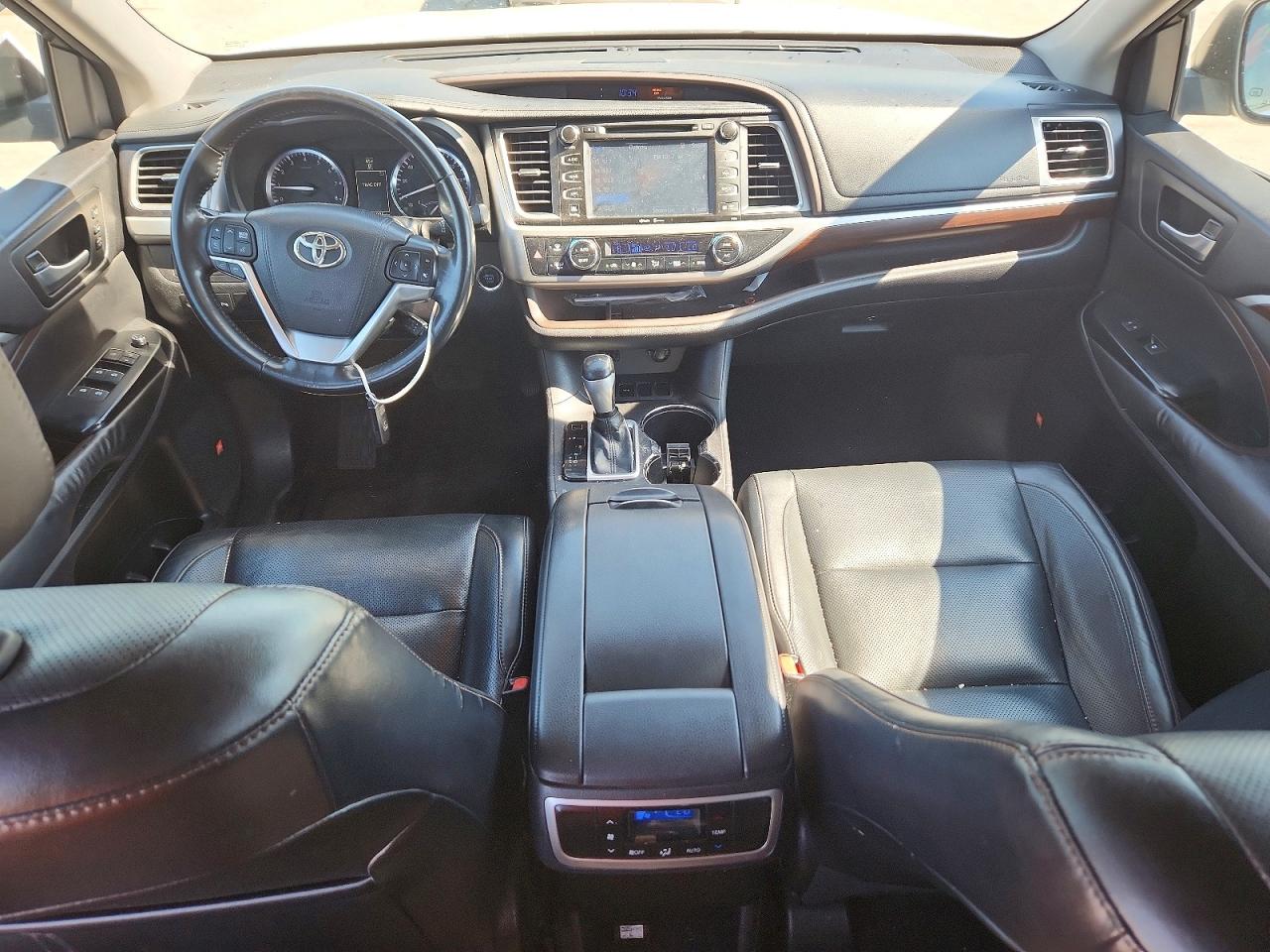 2015 Toyota Highlander VIN 5TDYKRFH8FS082189 COPART salvage auction — Rear End, OK - CERT OF TITLE-SALVAGE, sold $5,500 on 2026-07-09 (photo 8)