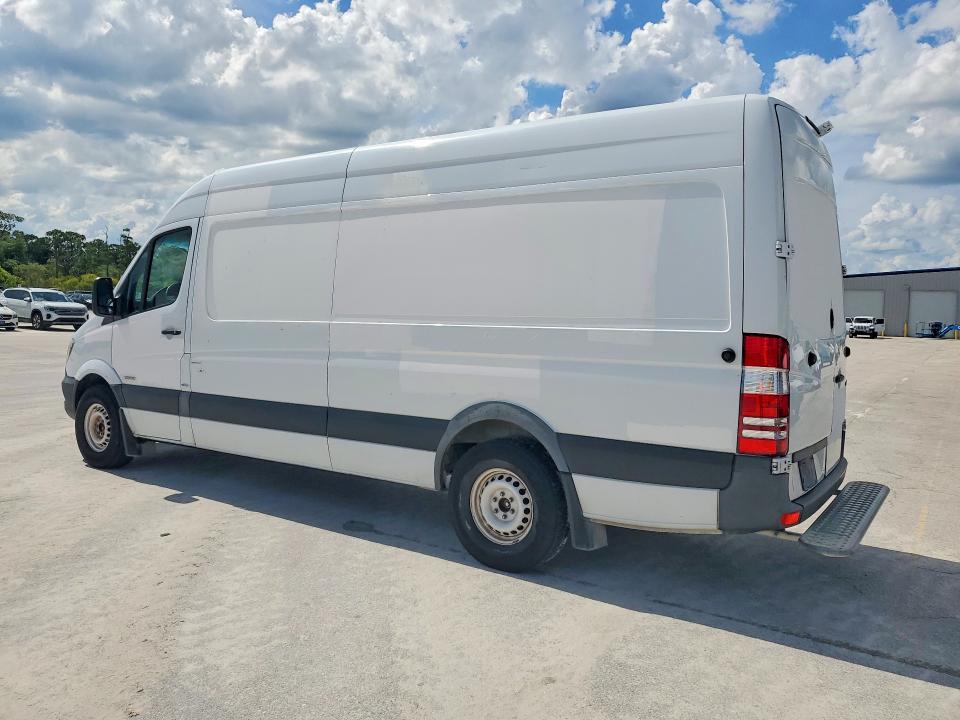 2016 Mercedes-benz Sprinter VIN WD3PE8DD8GP250271 COPART salvage auction — MINOR DENT/SCRATCHES, Fl - Certificate Of Title, sold $3,500 on 2026-08-02 (photo 2)