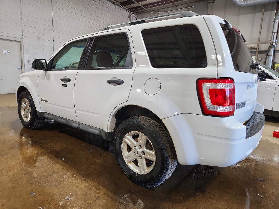 2011 Ford Escape hybrid VIN 1FMCU5K34BKB92676 COPART salvage auction — MINOR DENT/SCRATCHES, Ct - Certificate Of Title, sold $575 on 2026-07-02 (photo 2)