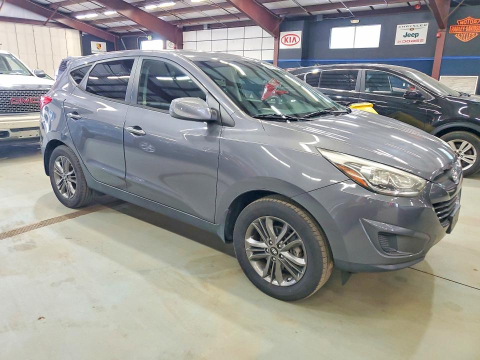 2014 Hyundai Tucson VIN KM8JTCAF7EU882795 COPART salvage auction — MINOR DENT/SCRATCHES, Ri - Certificate Of Title, sold $2,600 on 2026-07-02 (photo 4)
