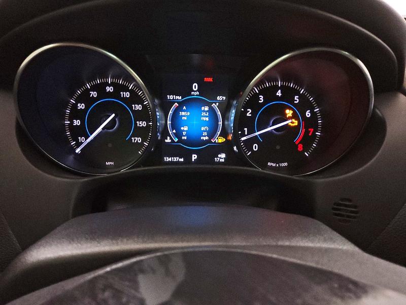 2017 Jaguar Xe VIN SAJAJ4BVXHA969202 COPART salvage auction — MINOR DENT/SCRATCHES, Co - Certificate Of Title, sold $1,450 on 2026-07-07 (photo 9)
