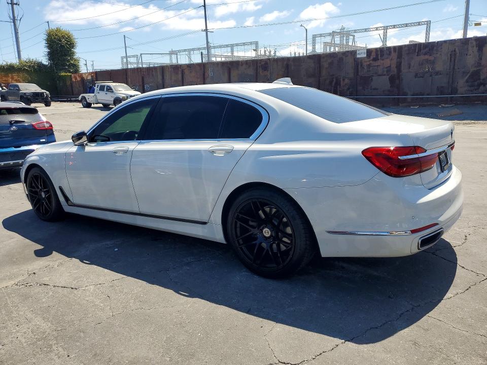 2019 BMW 7 series VIN WBA7E2C55KB217759 COPART salvage auction — NORMAL WEAR, Ca - Dis/Dlr/Exp Only Clean Title (P), sold $5,500 on 2026-07-08 (photo 2)