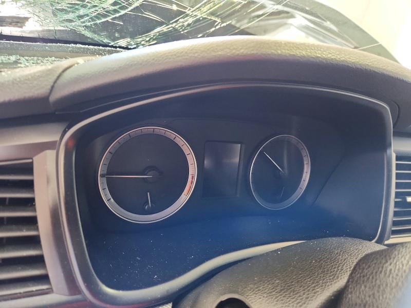 2018 Hyundai Sonata VIN 5NPE24AF0JH728402 COPART salvage auction — FRONT END, Va - Certificate Of Title, sold $425 on 2026-07-10 (photo 9)