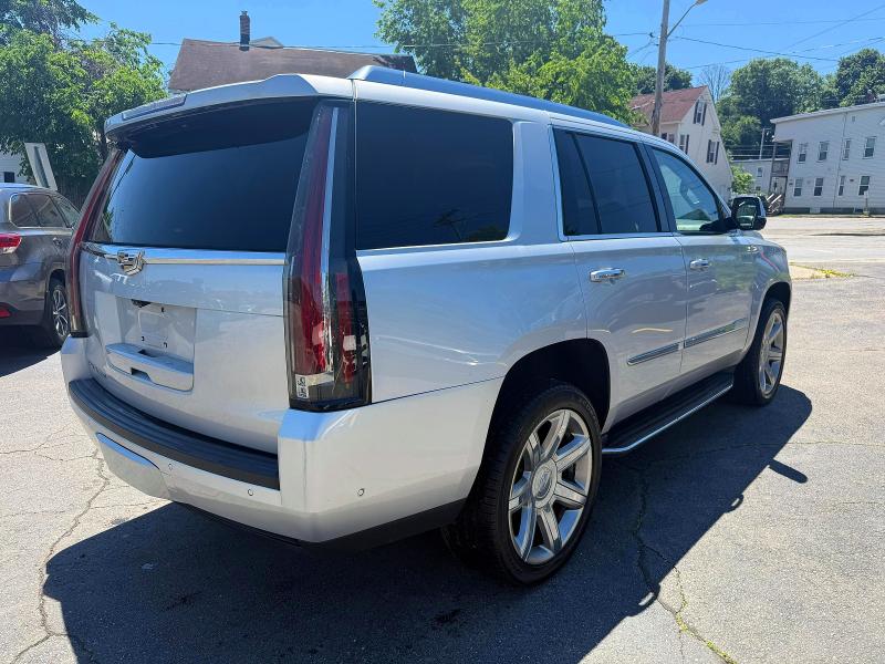 2020 Cadillac Escalade VIN 1GYS4BKJ6LR156326 COPART salvage auction — MINOR DENT/SCRATCHES, Ny - Certificate Of Title (P), sold $13,300 on 2026-07-21 (photo 3)