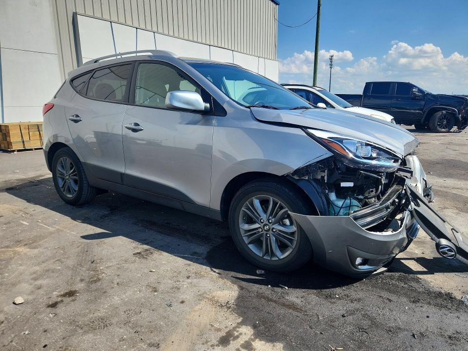 2015 Hyundai Tucson VIN KM8JU3AG0FU115832 COPART salvage auction — FRONT END, FL - CERT OF TITLE SLVG REBUILDABLE, sold $1,900 on 2026-07-22 (photo 4)