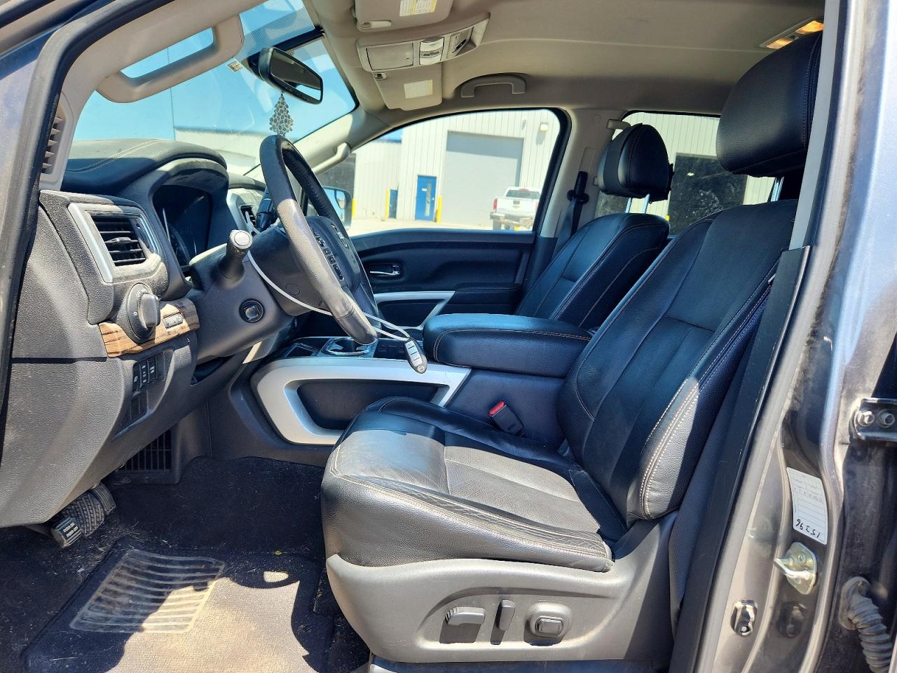 2017 Nissan Titan VIN 1N6AA1E64HN536949 COPART salvage auction — Rear End, OK - CERT OF TITLE-SALVAGE, sold $5,500 on 2026-07-09 (photo 7)