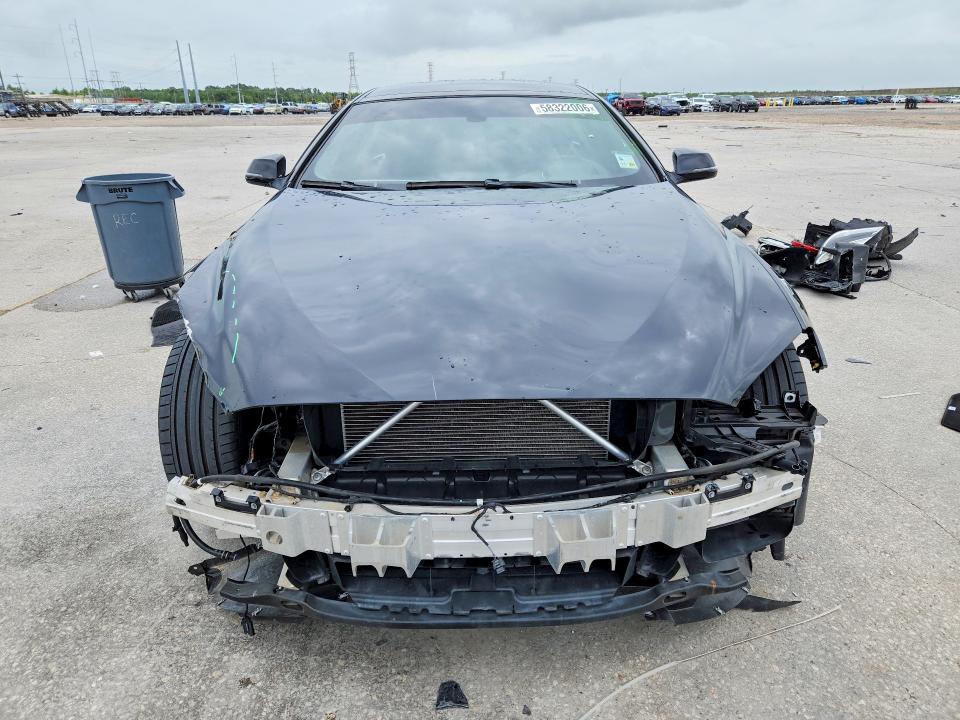 2018 BMW 6er VIN WBA6D0C55JG852842 COPART salvage auction — FRONT END, La - Cert Of Title-Salvage, sold $8,700 on 2026-07-29 (photo 5)