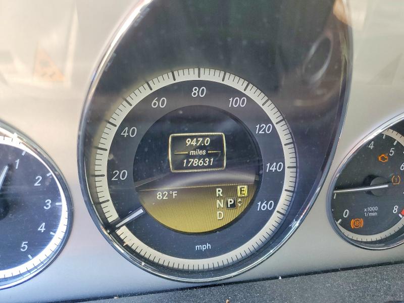 2012 Mercedes-benz E-klasse VIN WDDHF8JB4CA537197 COPART salvage auction — SIDE, In - Cert Of Title-Salvage Title, sold $700 on 2026-07-20 (photo 9)
