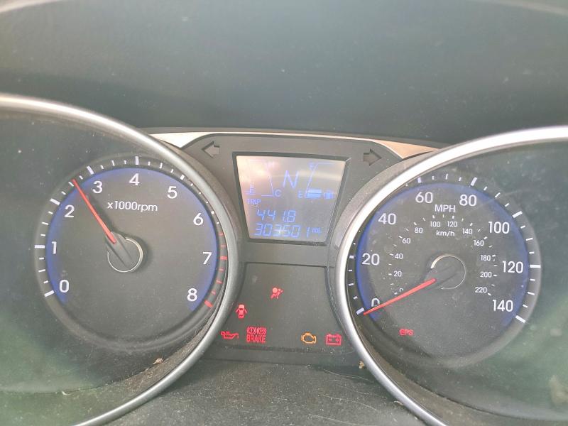 2011 Hyundai Tucson VIN KM8JUCAC6BU187562 COPART salvage auction — FRONT END, Ny - Mv-907A Salvage Certificate, sold $475 on 2026-07-20 (photo 9)