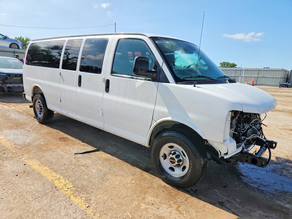 2026 Gmc Savana VIN 1GJZ7PF73T1191940 COPART salvage auction — FRONT END, TX - CERTIFICATE OF TITLE, sold $13,200 on 2026-07-08 (photo 4)