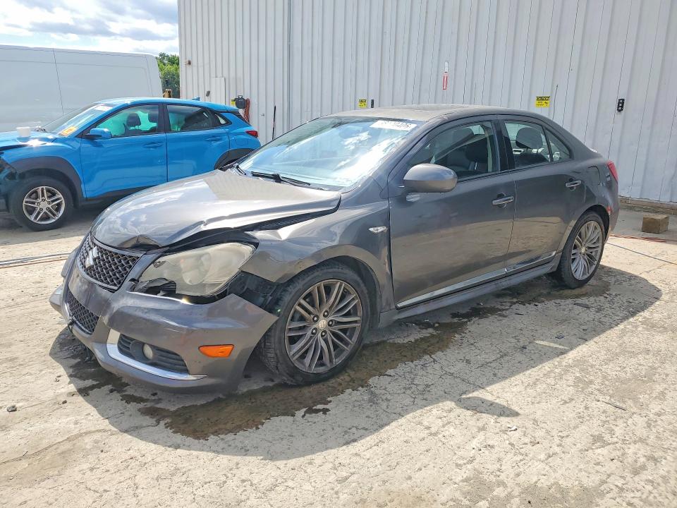 2013 Suzuki Kizashi VIN JS2RF9A84D6100416 COPART salvage auction — FRONT END, NJ - CERT OF TITLE-SALVAGE, sold $425 on 2026-07-27 (photo 1)