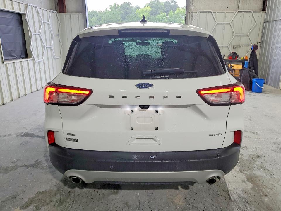 2022 Ford Escape VIN 1FMCU9G65NUB30660 COPART salvage auction — UNDERCARRIAGE, Nc - Dealer Only Clean Title, sold $5,400 on 2026-07-09 (photo 6)