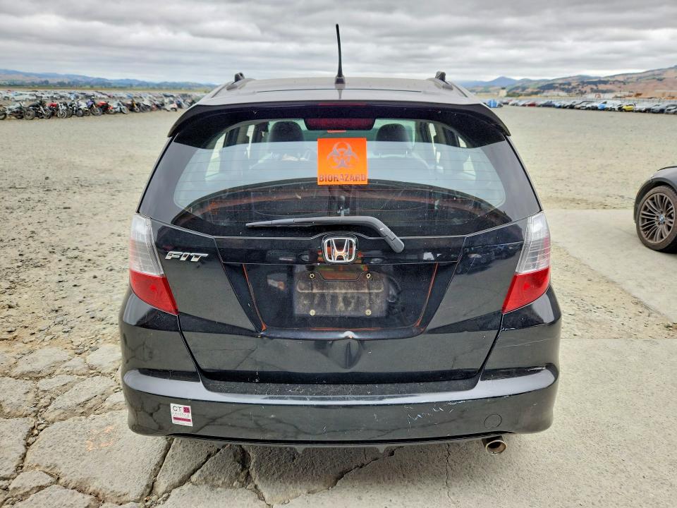 2013 Honda Fit VIN JHMGE8H59DC007353 COPART salvage auction — FRONT END, CA - SALVAGE CERTIFICATE, sold $525 on 2026-07-20 (photo 6)