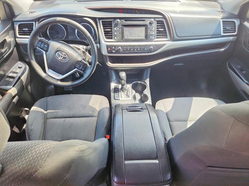 2019 Toyota Highlander VIN 5TDZZRFH7KS297864 COPART salvage auction — MINOR DENT/SCRATCHES, AR - CERTIFICATE OF TITLE, sold $10,800 on 2026-07-29 (photo 8)
