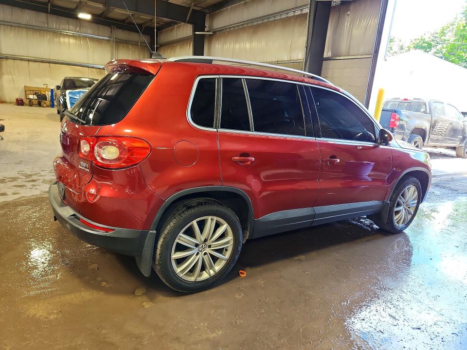 2011 Volkswagen Tiguan VIN WVGBV7AX7BW001009 COPART salvage auction — VANDALISM, Pa - Cert Of Salvage-Theft, sold $15 on 2026-08-03 (photo 3)