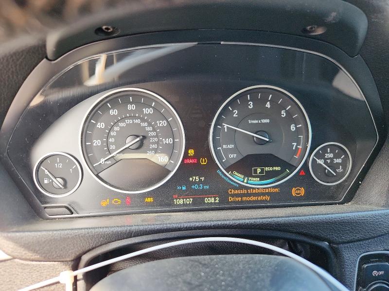 2018 BMW VIN WBA8E5G58JNV01710 COPART salvage auction — SIDE, Nj - Cert Of Title-Salvage, sold $2,250 on 2026-07-31 (photo 9)