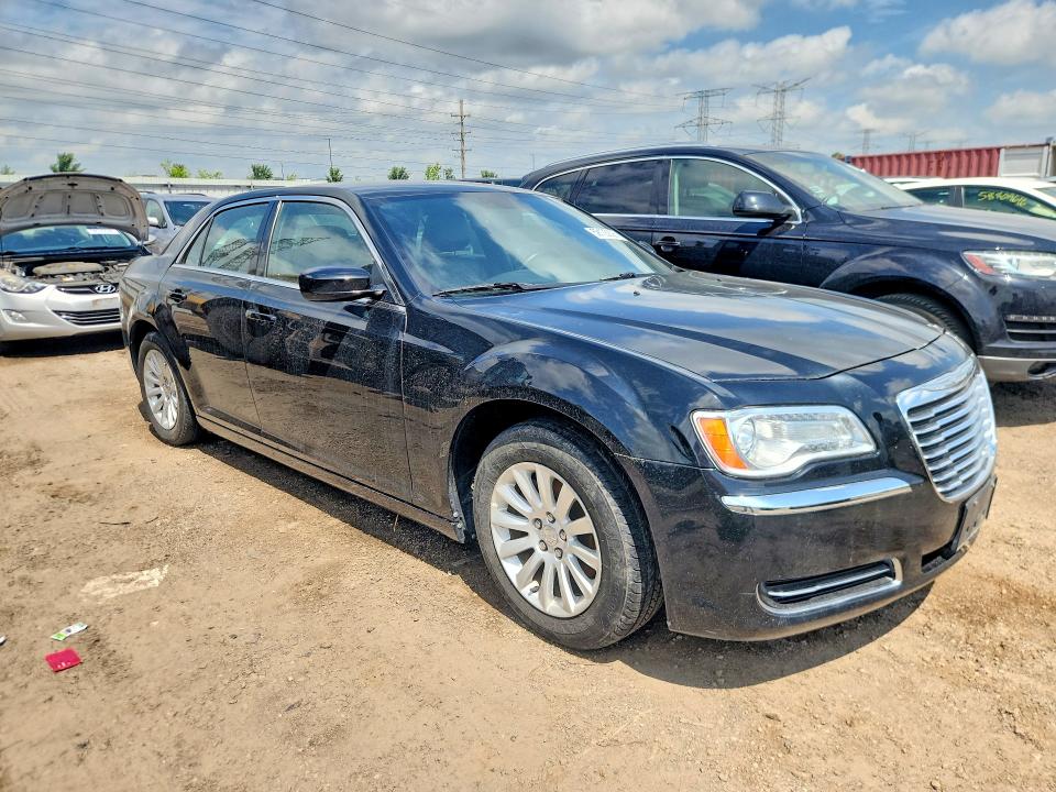 2013 Chrysler 300 VIN 2C3CCAAG4DH627411 COPART salvage auction — WATER/FLOOD, IL - CERTIFICATE OF TITLE, sold $975 on 2026-07-02 (photo 4)