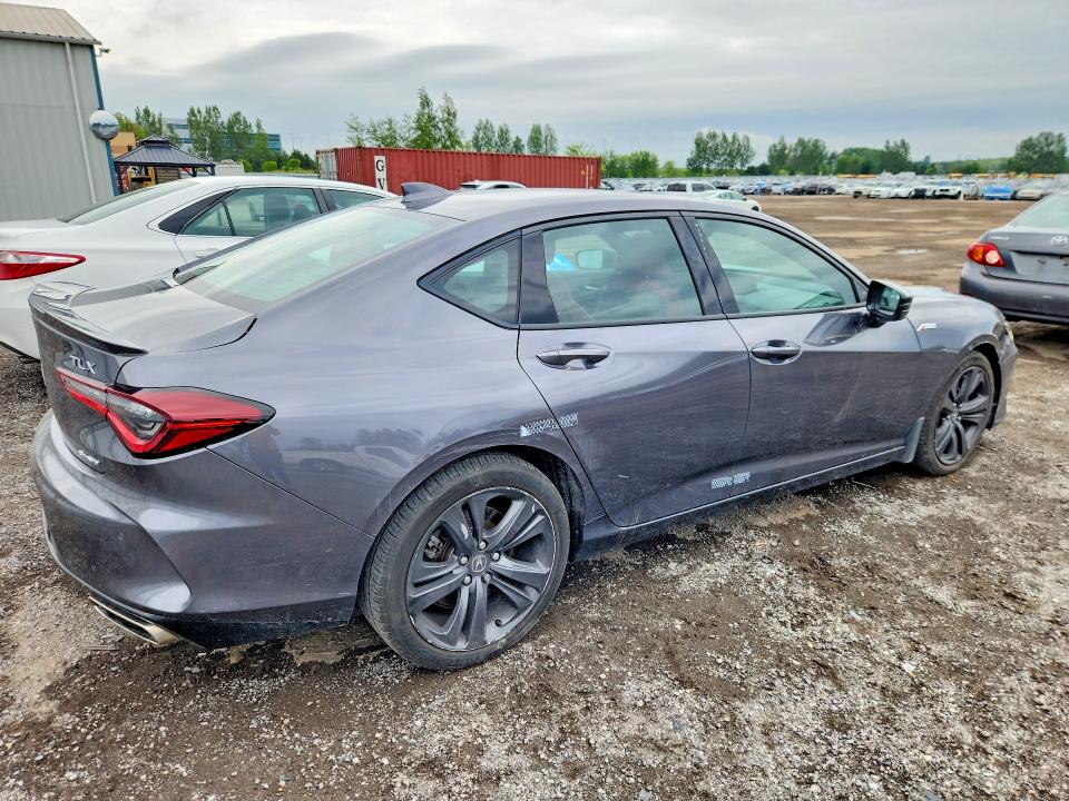 2022 Acura Tlx VIN 19UUB6F58NA800307 COPART salvage auction — MINOR DENT/SCRATCHES, On - Permit No Brand - Unfit, sold $22,050 on 2026-09-01 (photo 3)
