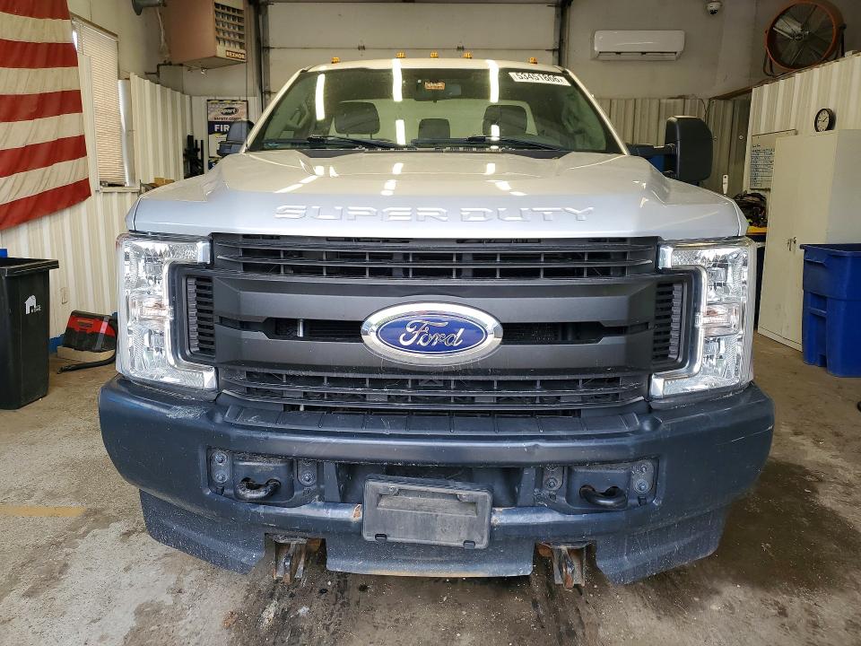 2019 Ford F250 VIN 1FTBF2B60KEG28862 COPART salvage auction — MECHANICAL, Me - Cert Of Title-Salvage Collisio, sold $3,650 on 2026-07-09 (photo 5)