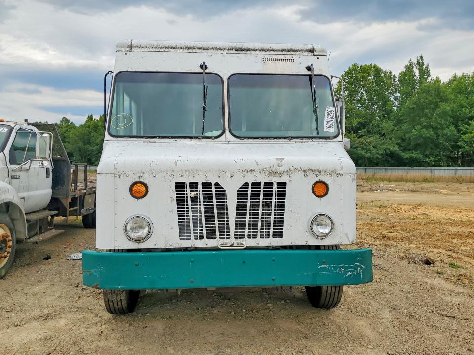 2008 Workhorse W62 VIN 5B4LPG2G283432486 COPART salvage auction — MECHANICAL, Nc - Certificate Of Title (P), sold $1,000 on 2026-07-27 (photo 5)