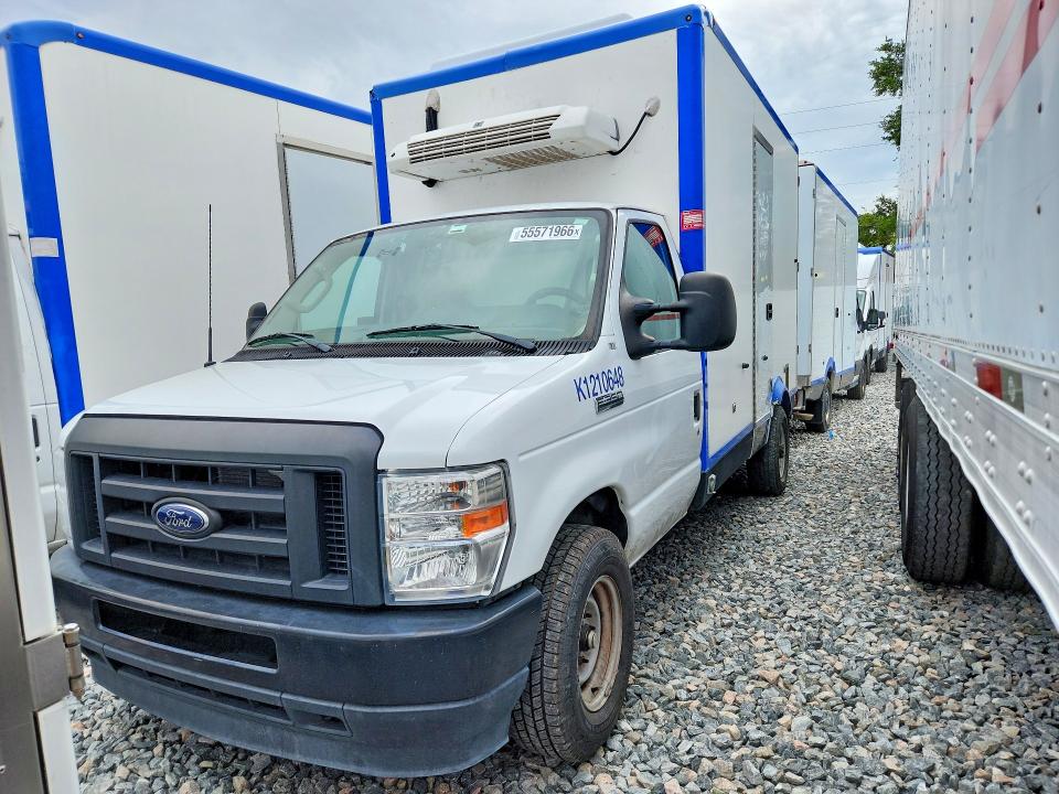 2024 Ford Econoline VIN 1FDWE3FN8RDD04324 COPART salvage auction — MINOR DENT/SCRATCHES, Fl - Certificate Of Title, sold $15,000 on 2026-07-29 (photo 1)