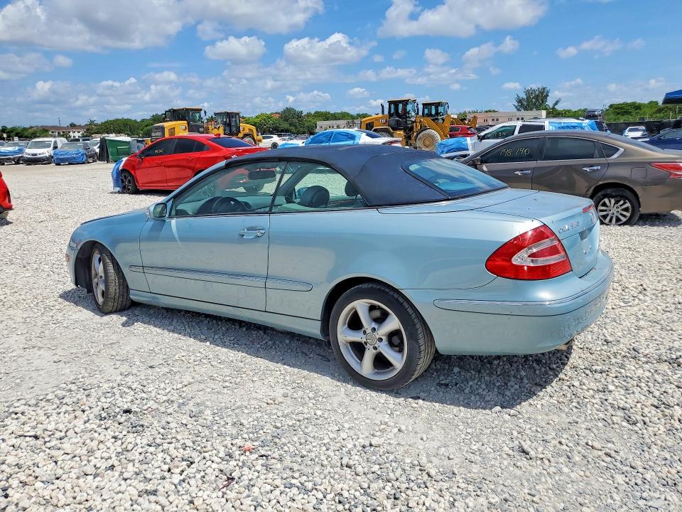 2004 Mercedes-benz Clk-klasse VIN WDBTK65G04T027198 COPART salvage auction — SIDE, Fl - Cert Of Title Slvg Rebuildable, sold $400 on 2026-07-02 (photo 2)