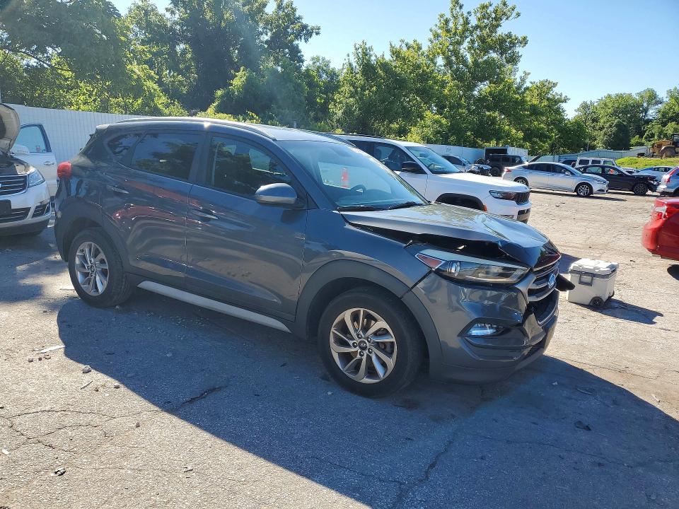 2018 Hyundai Tucson VIN KM8J3CA43JU648677 COPART salvage auction — FRONT END, Mo - Salvage Certificate Of Title, sold $4,050 on 2026-07-31 (photo 4)