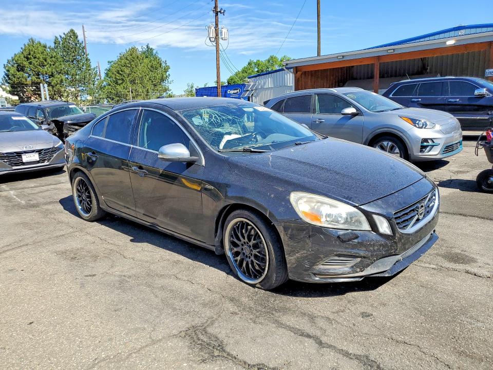 2013 Volvo VIN YV1902FH4D2229348 COPART salvage auction — FRONT END, Co - Public - Salvage Title, sold $400 on 2026-07-09 (photo 4)