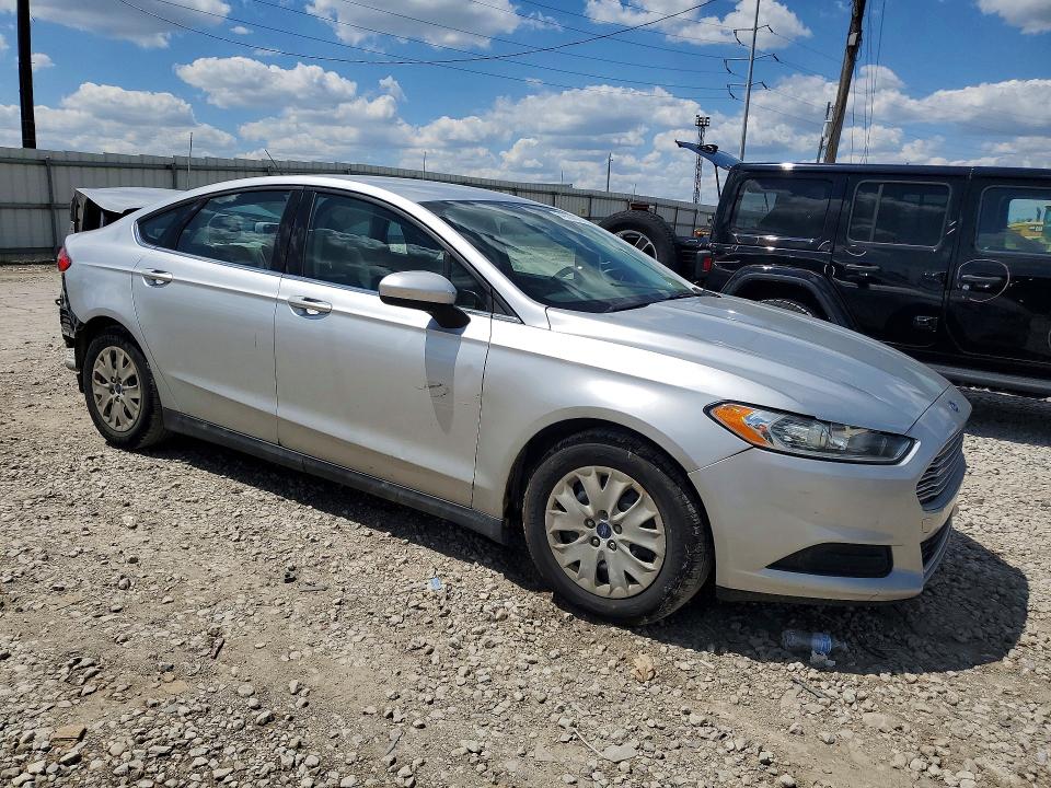 2014 Ford Fusion VIN 1FA6P0G7XE5356013 COPART salvage auction — REAR END, OH - CERT OF TITLE-SALVAGE, sold $750 on 2026-07-02 (photo 4)